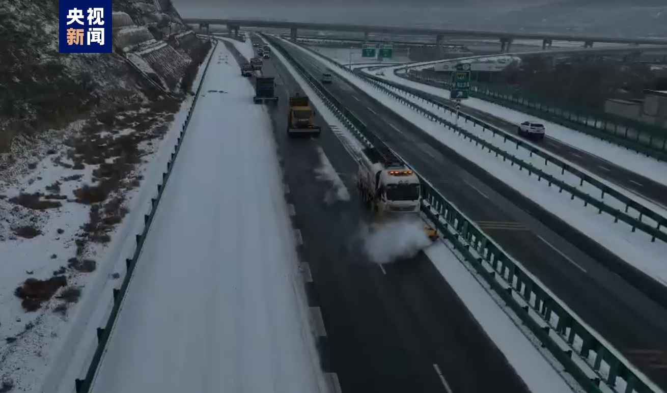 甘肃高速公路实施管制措施，应对挑战确保交通安全与畅通无阻