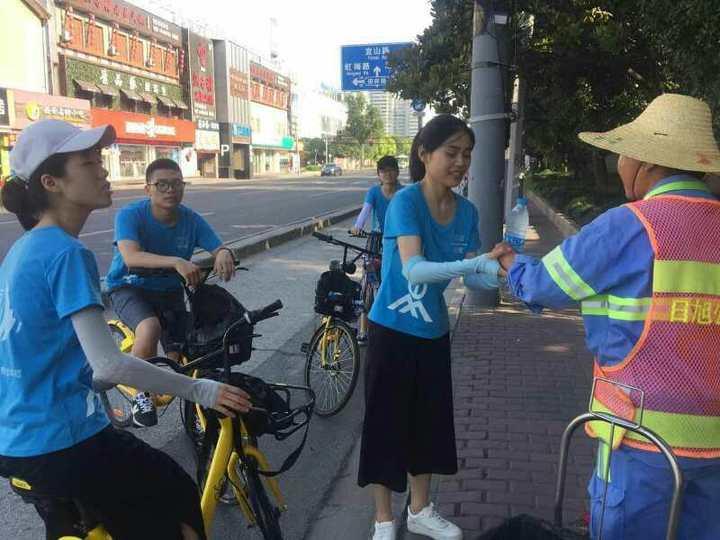 母爱传递，每日50元的陪伴与期待——给大学生女儿的爱与支持